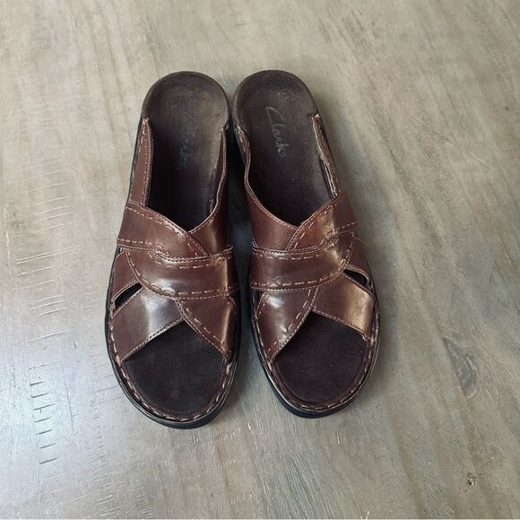 Clarks Brown Leather Slide Sandals. - Picture 1 of 5